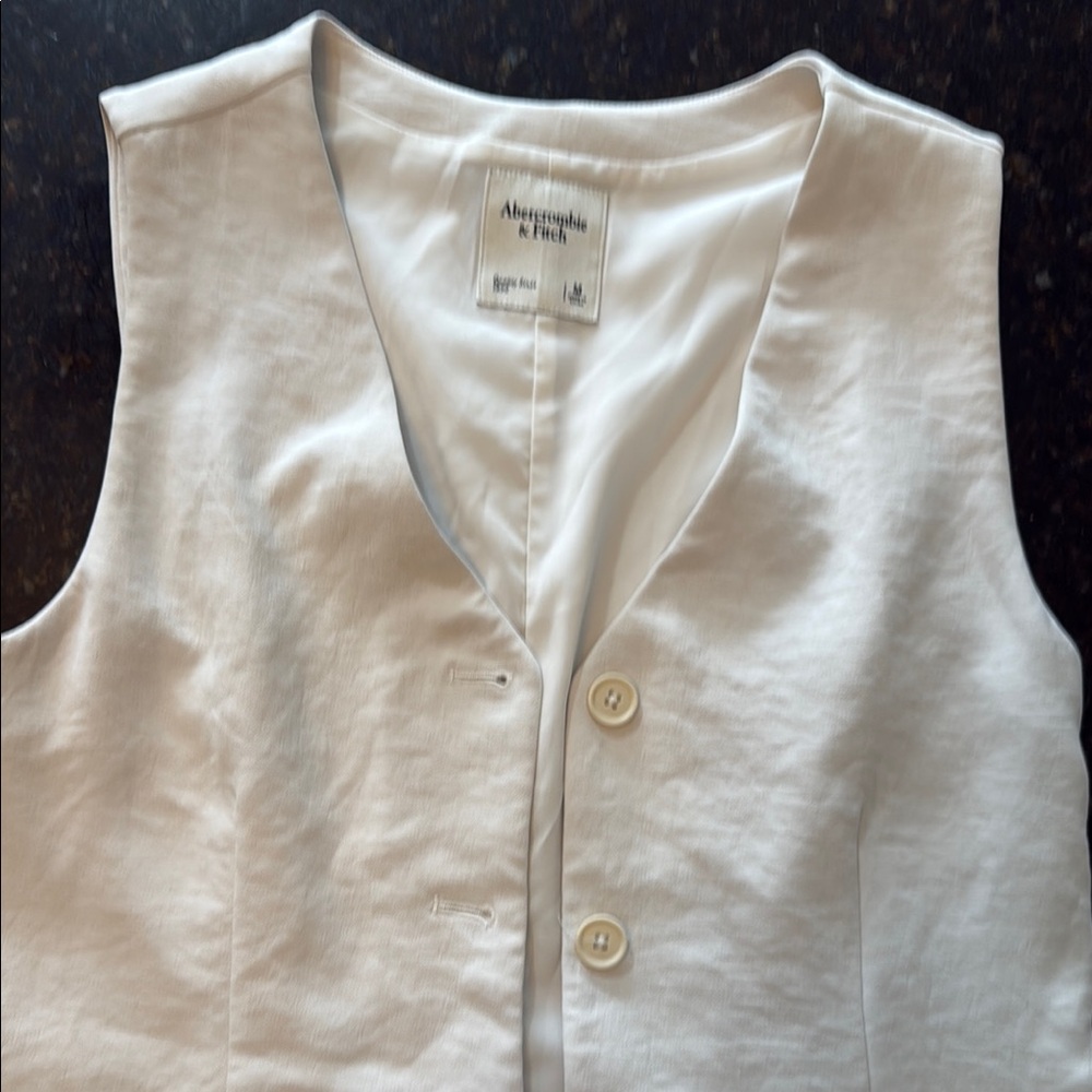 Abercrombie & Fitch Cream Buttoned Tank Top
